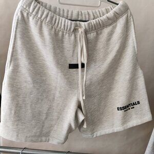 Essentials Sweatshort (SS22) Light Oatmeal" XS-XL